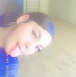 Meet your Posher, Zeniah